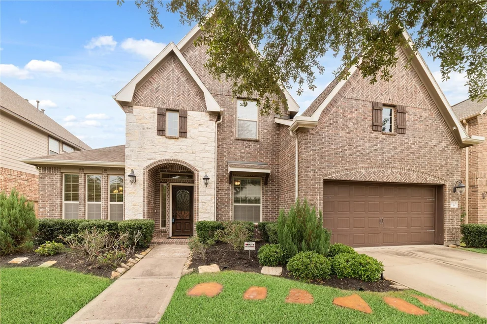 Unit for sale at 17210 Newtonmore Crossing, Richmond, TX 77407