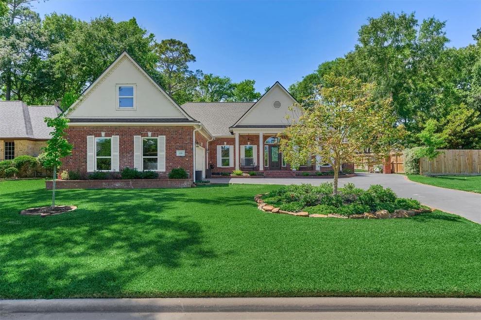 Unit for sale at 150 Lake View Circle, Montgomery, TX 77356