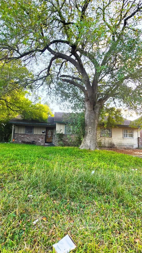 Unit for sale at 5642 Ricky St, Houston, TX 77033