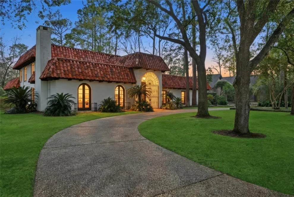 Unit for sale at 411 Hunters Park Lane, Houston, TX 77024