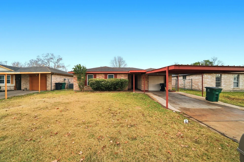 Unit for sale at 5139 Kilkenny Drive, Houston, TX 77048