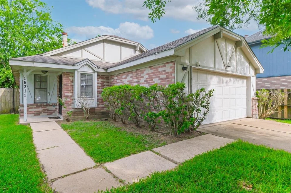 Unit for sale at 15311 Appleridge Drive, Houston, TX 77489