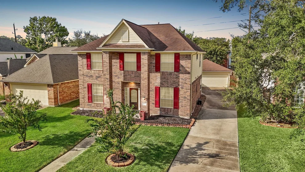 Unit for sale at 17906 Camden Oaks Lane, Richmond, TX 77407