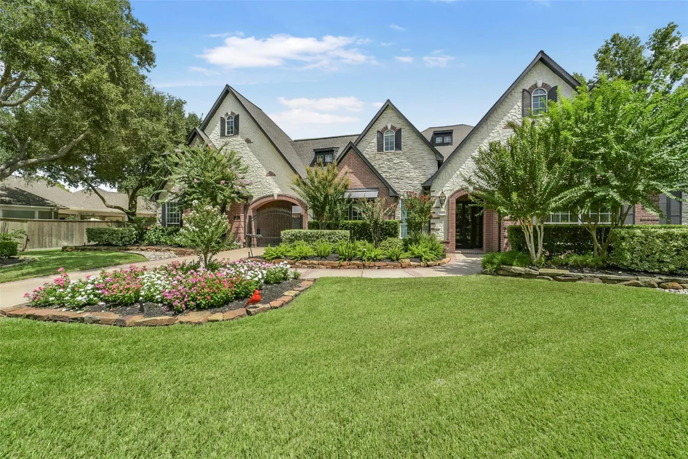 Unit for sale at 12410 Broken Pine Lane, Cypress, TX 77433