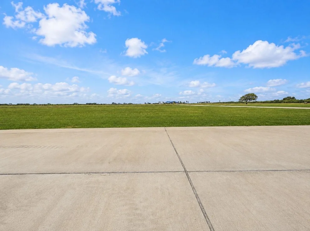 Unit for sale at 2924 Hammock Court, Palacios, TX 77465