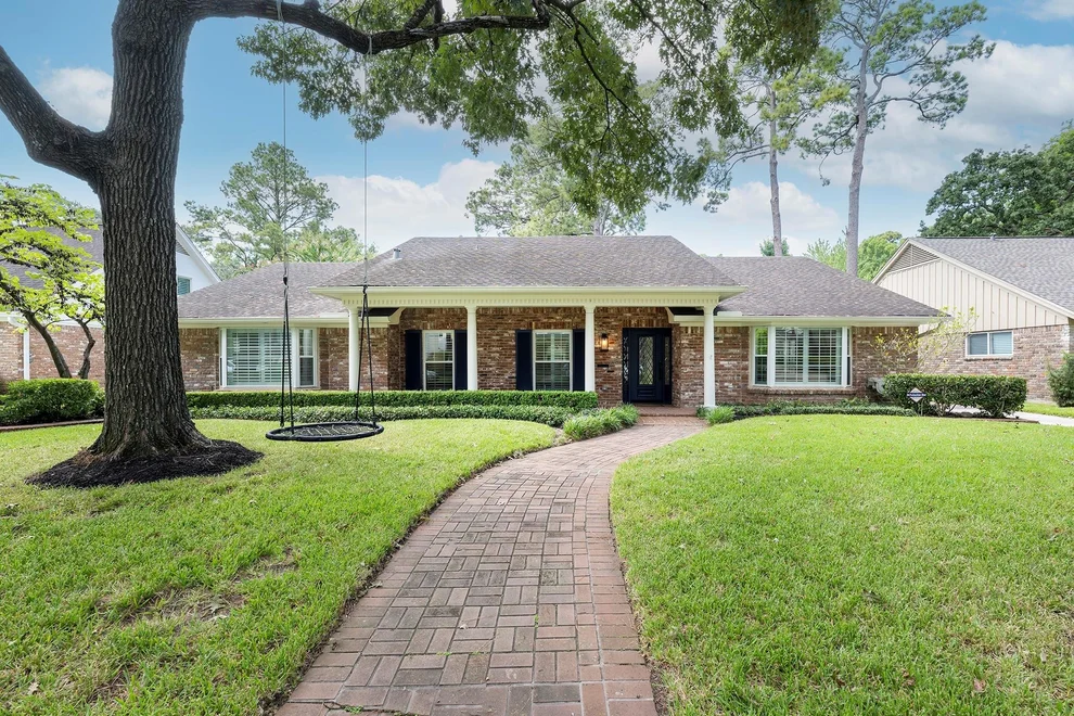 Unit for sale at 12215 Boheme Drive, Houston, TX 77024