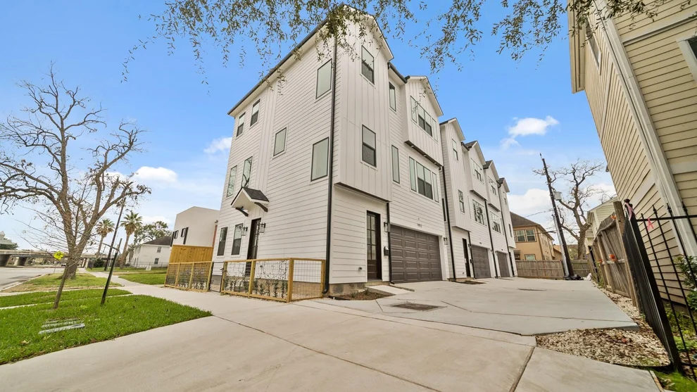 Unit for sale at 1912 Wheeler Street, Houston, TX 77004