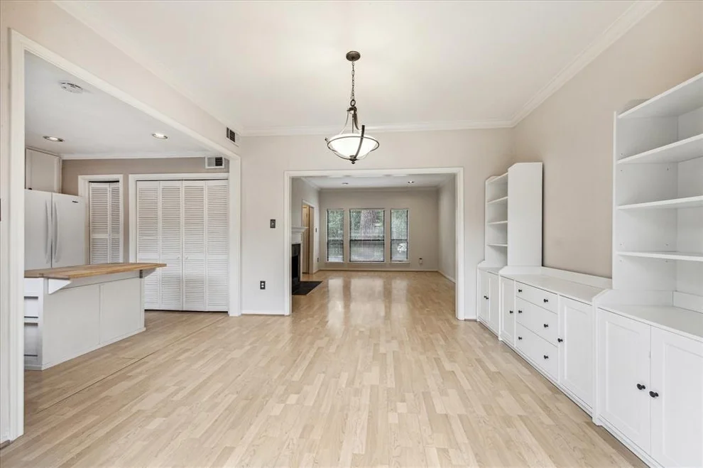 Unit for sale at 11711 Memorial Drive, Houston, TX 77024