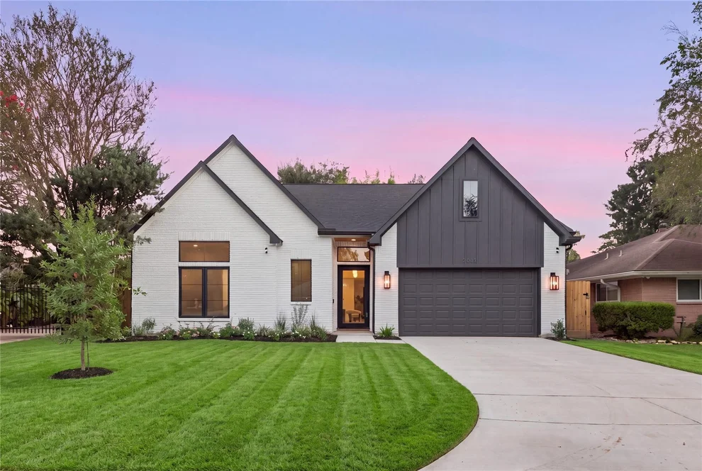 Unit for sale at 2023 Viking Drive, Houston, TX 77018