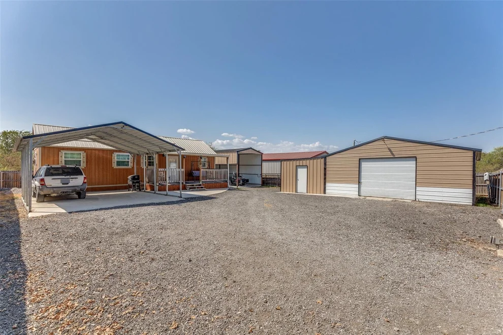 Unit for sale at 128 Cheyenne Drive, Bridgeport, TX 76426