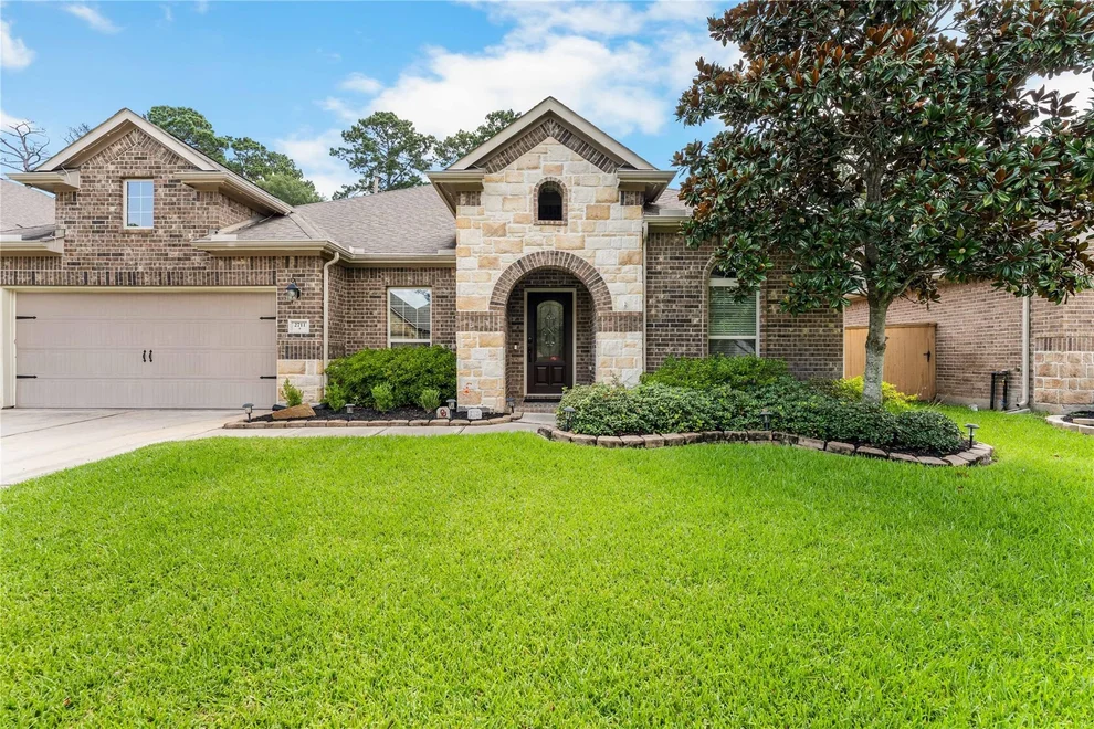 Unit for sale at 2711 Bay Laurel Lane, Conroe, TX 77304