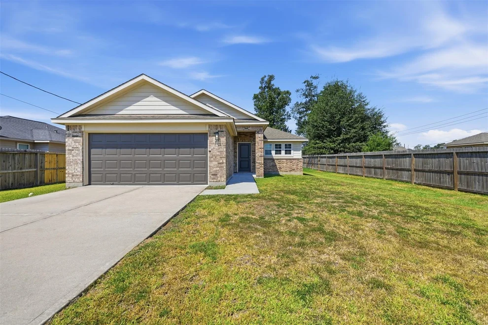 Unit for sale at 37 Road 5103, Cleveland, TX 77327