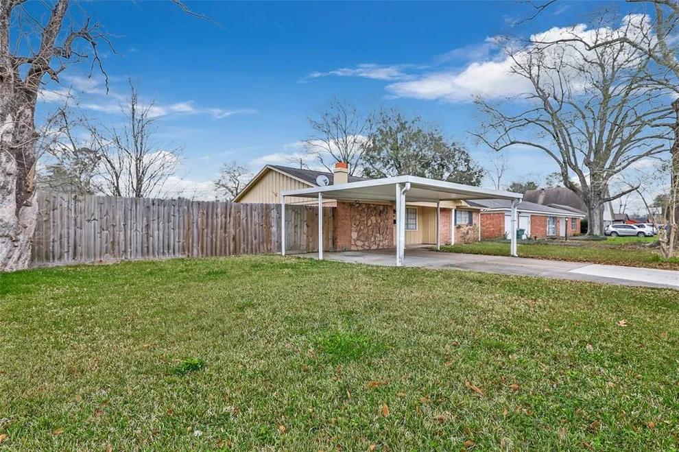 Unit for sale at 7730 Wickersham Place, Beaumont, TX 77706