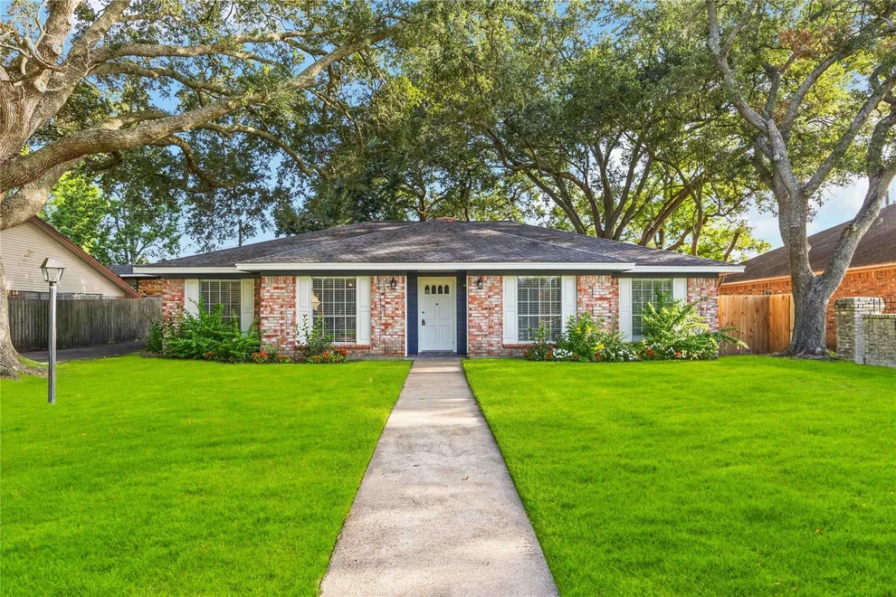 Unit for sale at 12418 A Bar Drive, Santa Fe, TX 77510