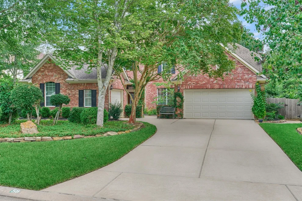 Unit for sale at 58 W Shale Creek Circle, The Woodlands, TX 77382