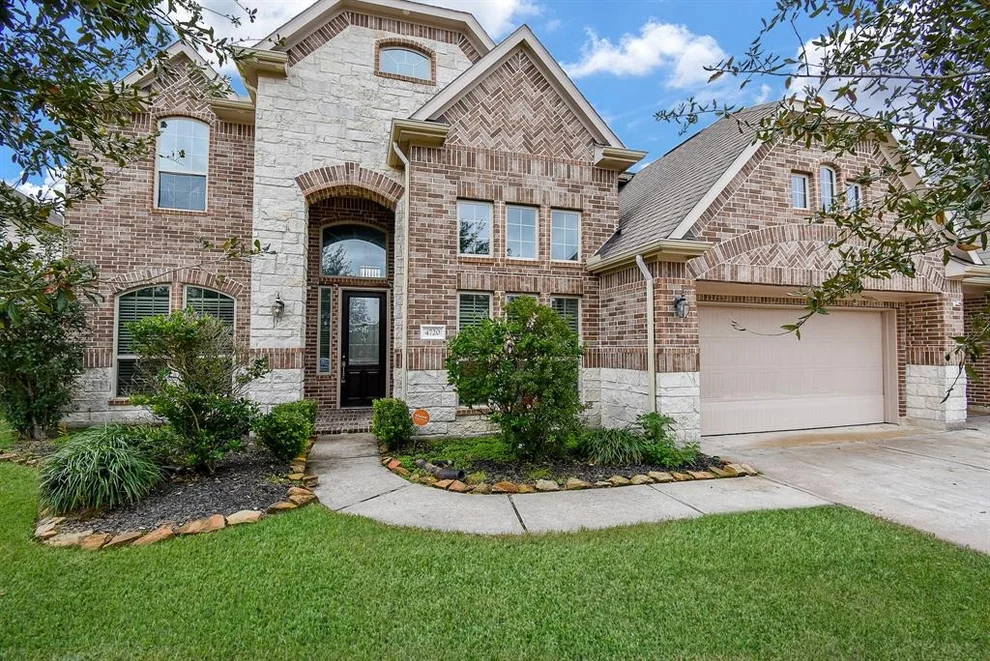 Unit for sale at 4720 Isla Canela Lane, League City, TX 77573