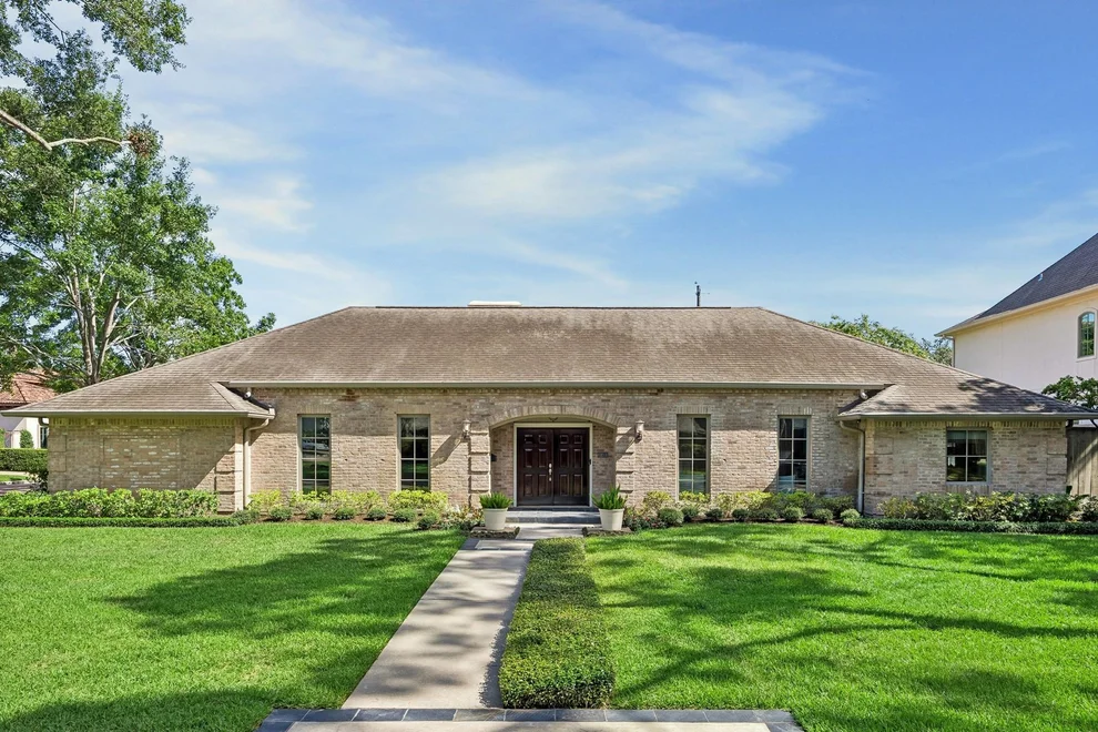 Unit for sale at 6231 Holly Springs Drive, Houston, TX 77057