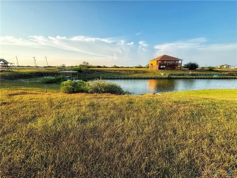 Unit for sale at 29 Tarpon Landing, Port Lavaca, TX 77979