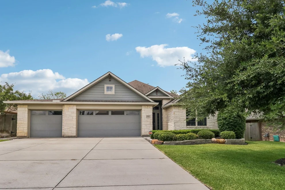 Unit for sale at 164 Racetrack Lane, Montgomery, TX 77356