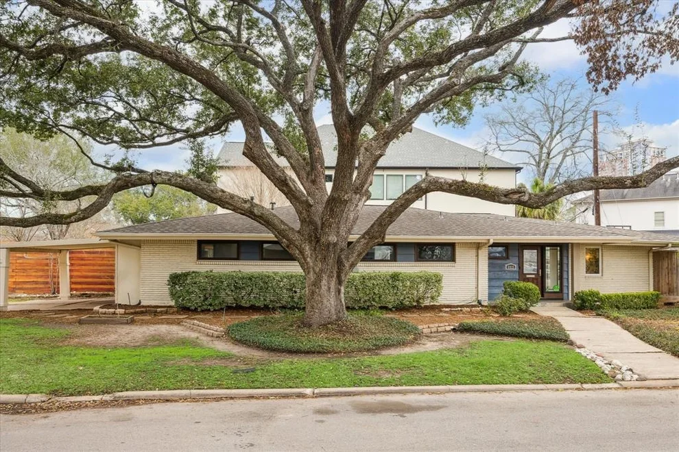 Unit for sale at 6825 Bellgreen Drive, Houston, TX 77030
