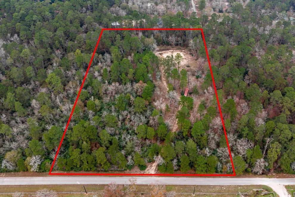 Unit for sale at 14074 Lewis Lane, Montgomery, TX 77316