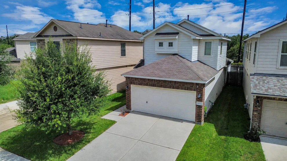 Unit for sale at 16022 Sommerall Lake Lane, Houston, TX 77084