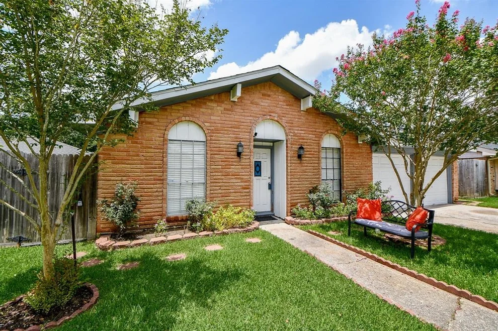 Unit for sale at 11414 Sharpview Drive, Houston, TX 77072