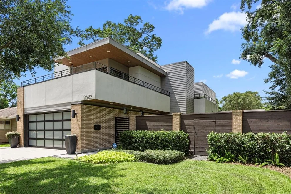 Unit for sale at 9622 Pine Lake Drive, Houston, TX 77055