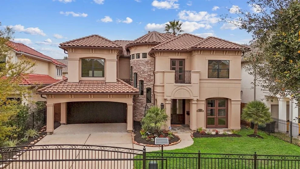 Unit for sale at 5306 Fairdale Lane, Houston, TX 77056