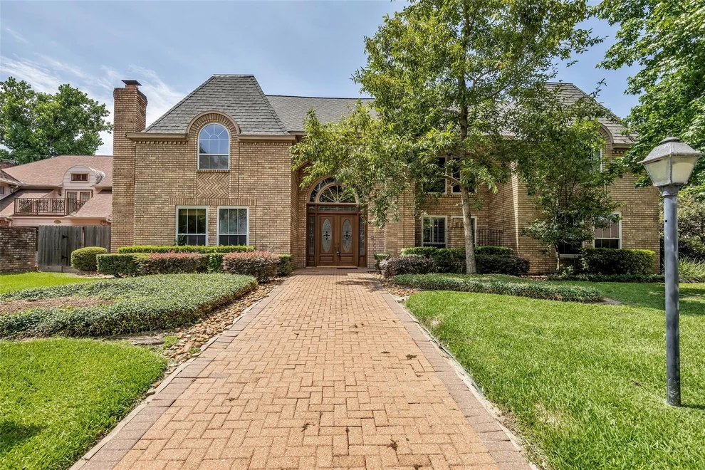 Unit for sale at 4202 Canterwood Drive, Houston, TX 77068