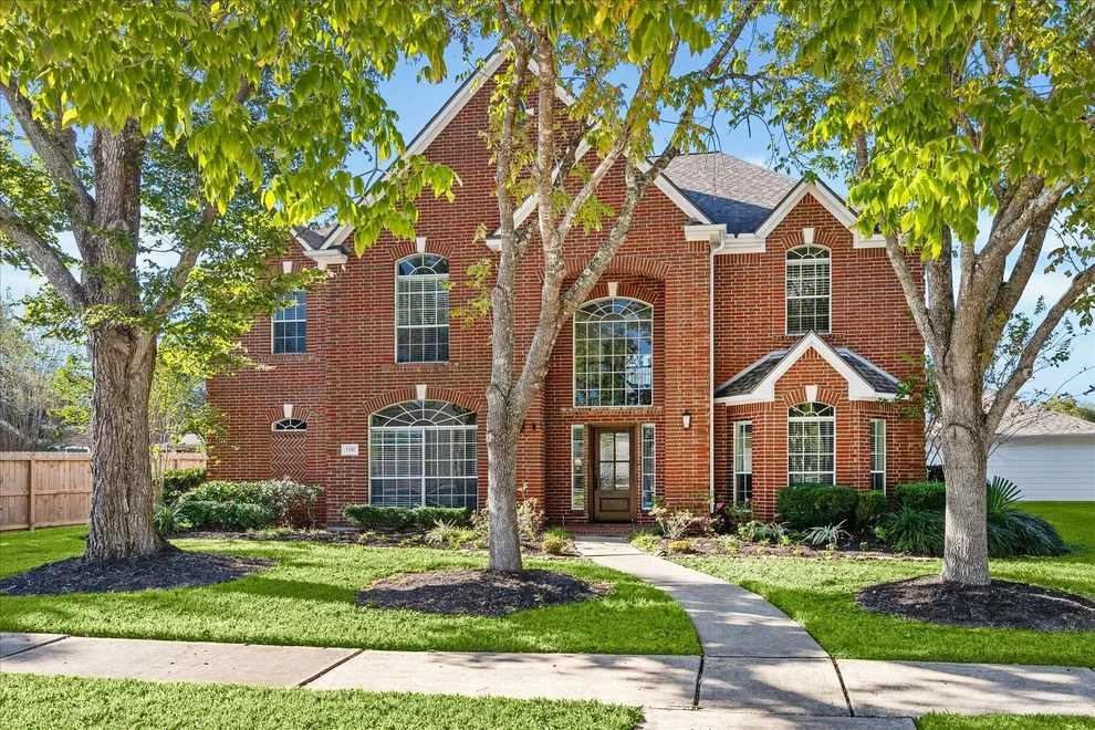 Unit for sale at 1302 Eagle Lakes Drive, Friendswood, TX 77546
