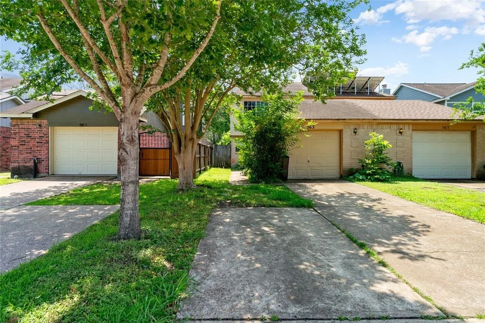 Unit for sale at 563 Birdsong Drive, League City, TX 77573