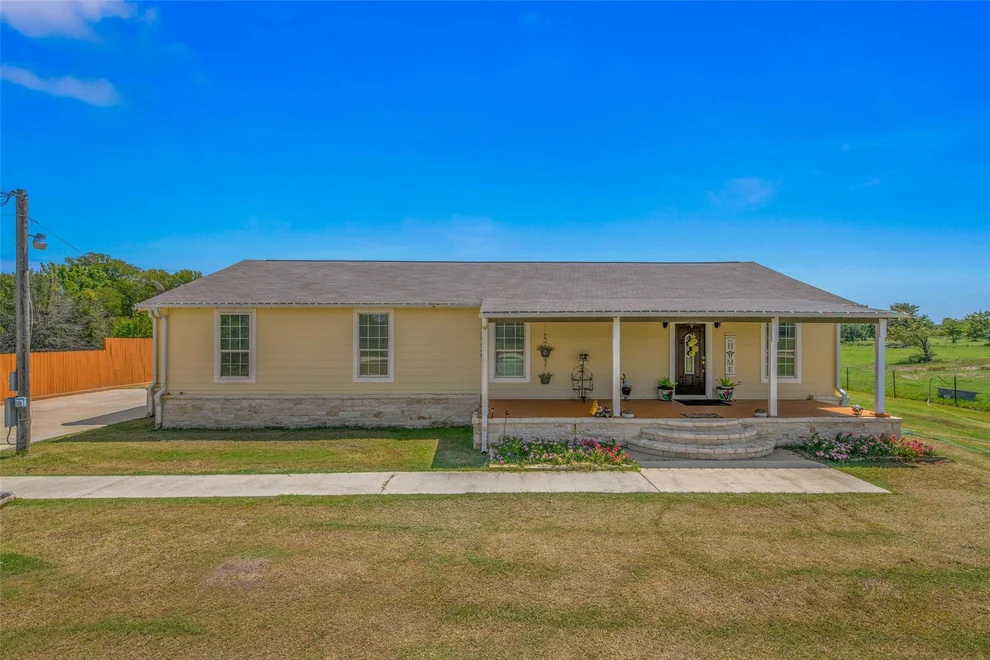 Unit for sale at 3876 Hummingbird Lane, Bedias, TX 77831