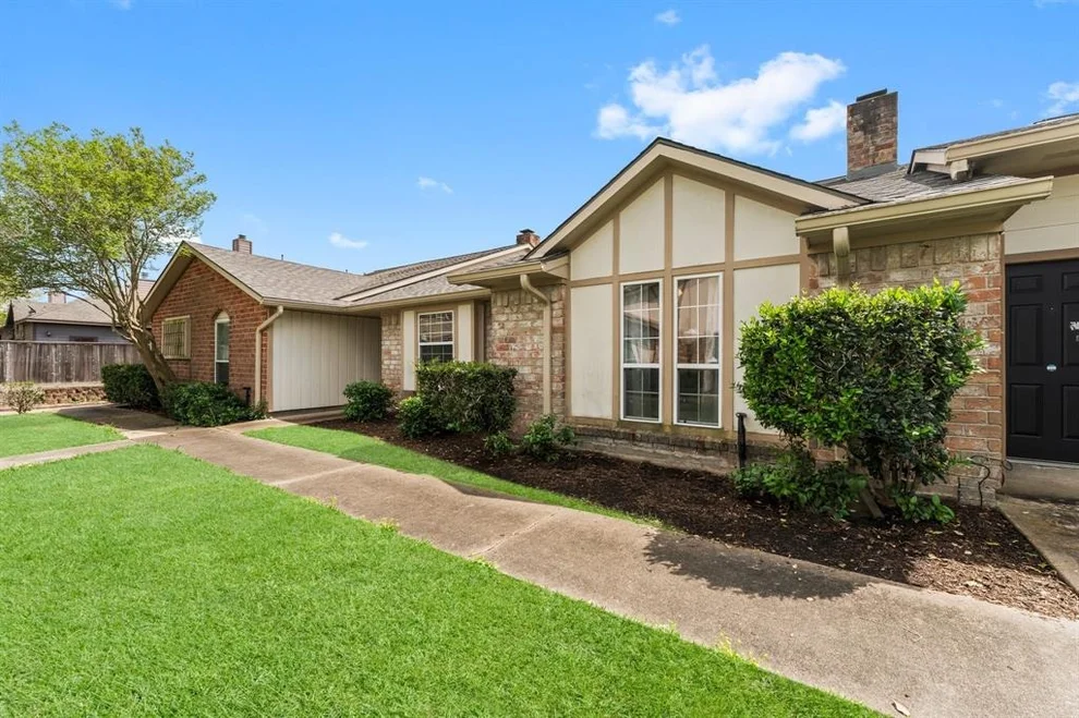 Unit for sale at 14 Windsor Court, Missouri City, TX 77459