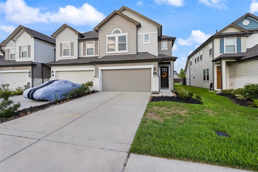 Unit for sale at 5609 Evanston Lane, Pasadena, TX 77505