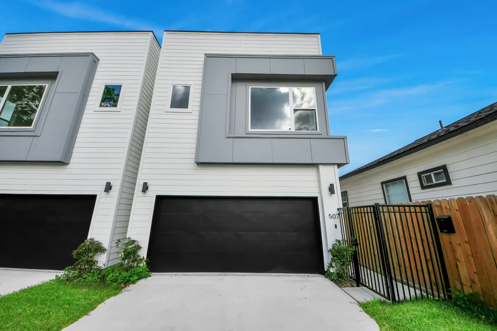 Unit for sale at 507 Middle Street, Houston, TX 77003