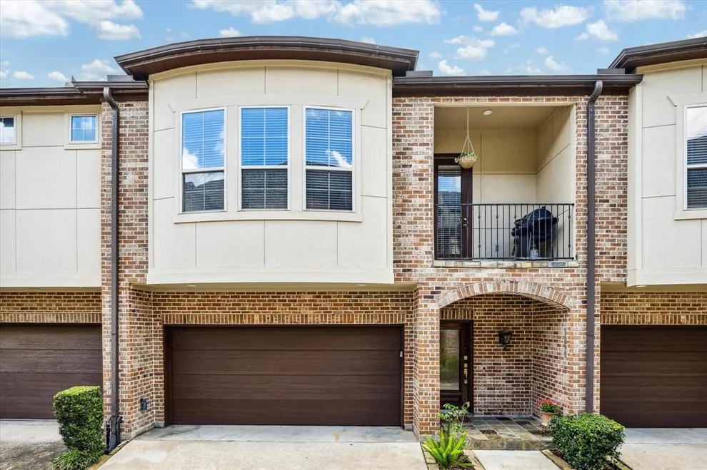 Unit for sale at 1250 Sampson Street, Houston, TX 77003