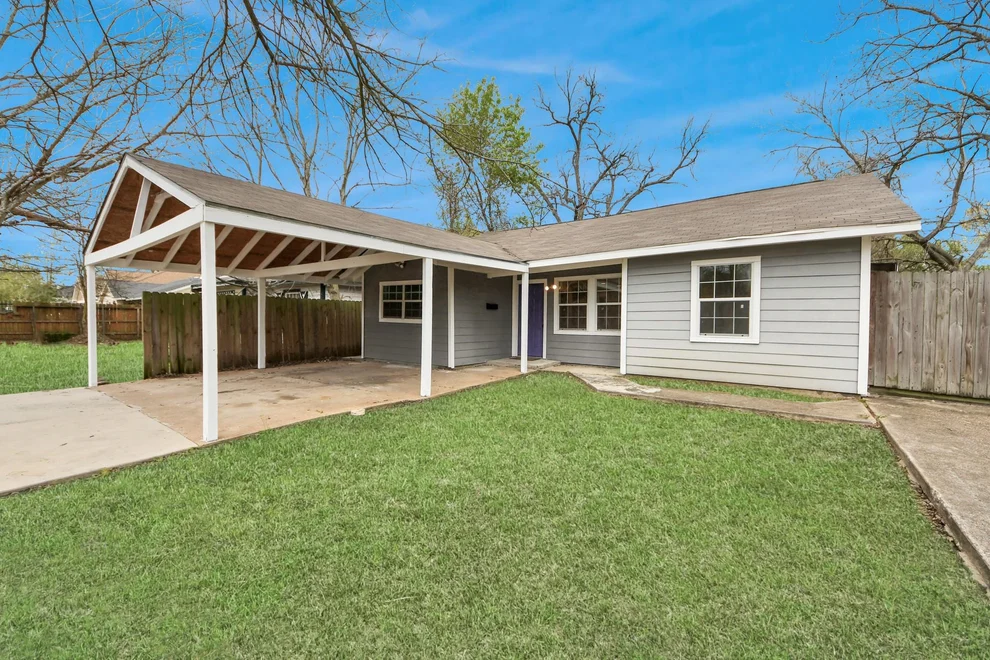Unit for sale at 5521 Southlea Street, Houston, TX 77033
