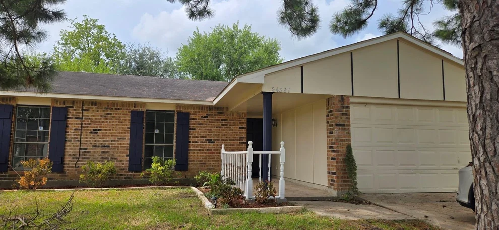 Unit for sale at 24327 Broken Bow Lane, Hockley, TX 77447