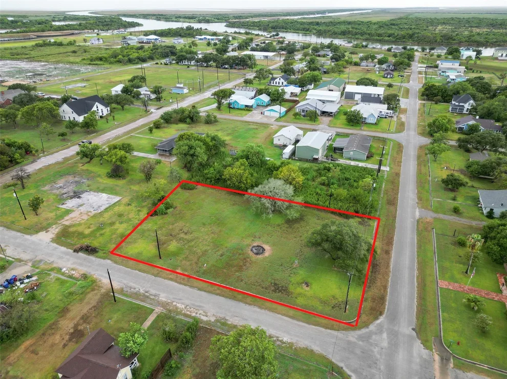 Unit for sale at 684 Mulberry Street, Matagorda, TX 77457