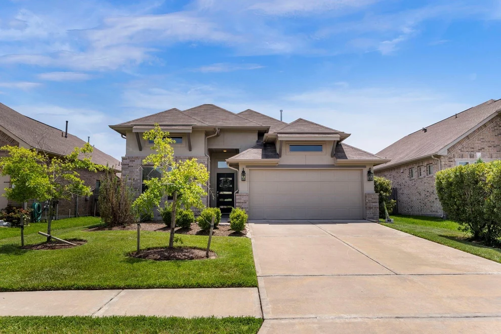 Unit for sale at 2655 Ivy Wood Lane, Conroe, TX 77385