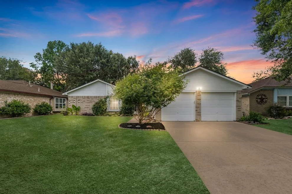 Unit for sale at 422 Capehill Drive, Houston, TX 77598