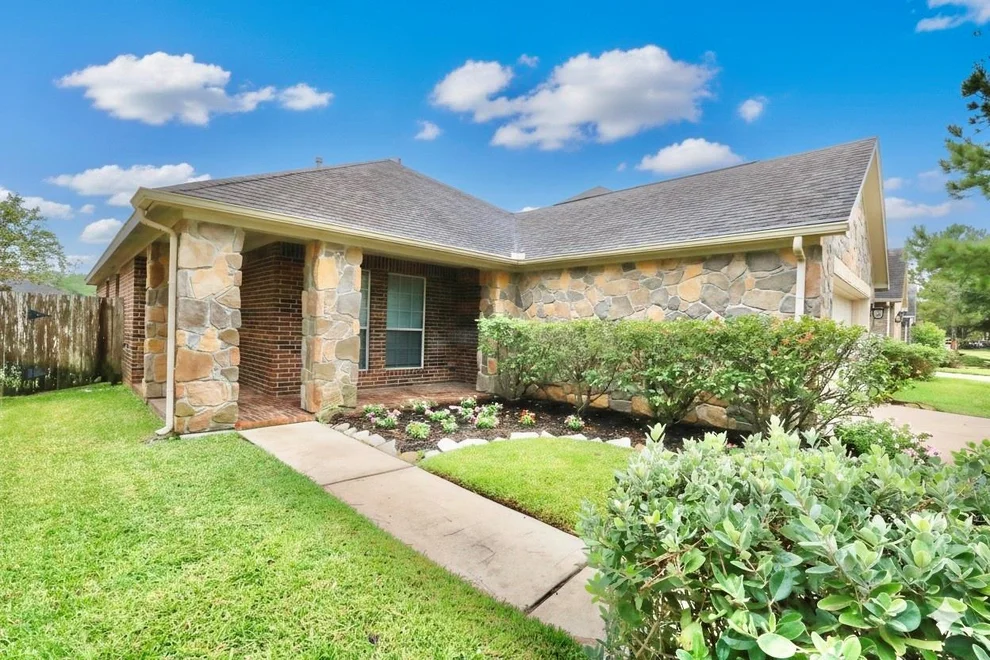 Unit for sale at 24919 Lakecrest Manor Drive, Katy, TX 77493