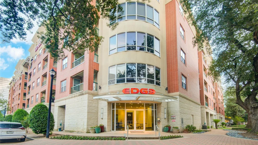 Unit for sale at 300 St Joseph Parkway, Houston, TX 77002