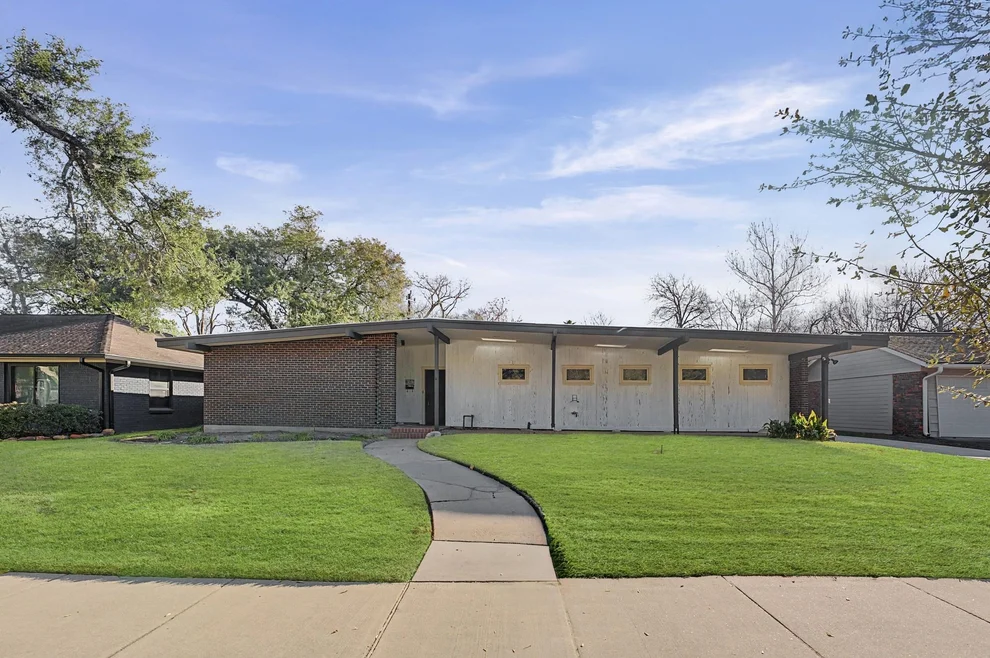 Unit for sale at 9107 Timberside Drive, Houston, TX 77025