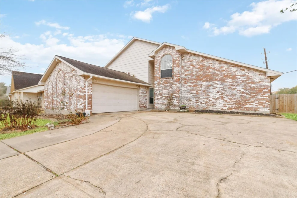 Unit for sale at 11435 Olivewood Drive, Houston, TX 77089