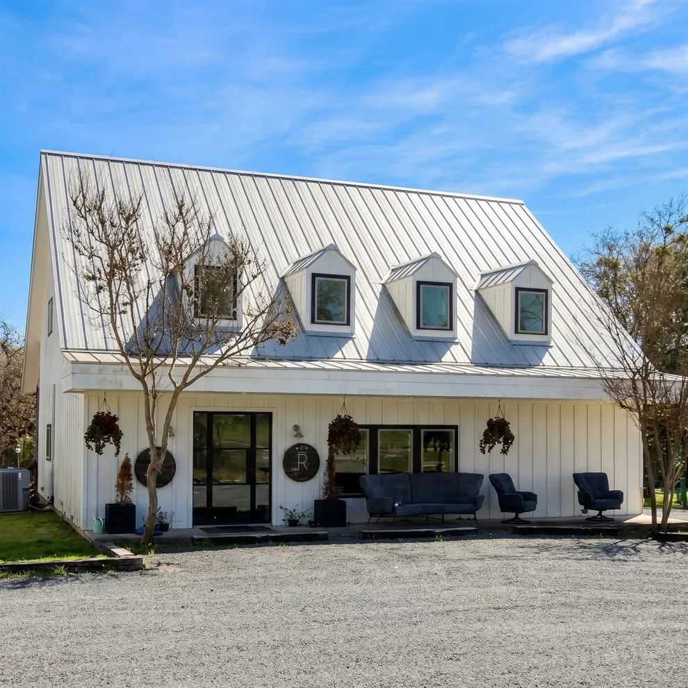 Unit for sale at 453 N Washington Street, Round Top, TX 78954