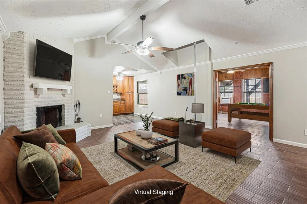 Unit for sale at 334 Anchor Way, League City, TX 77573