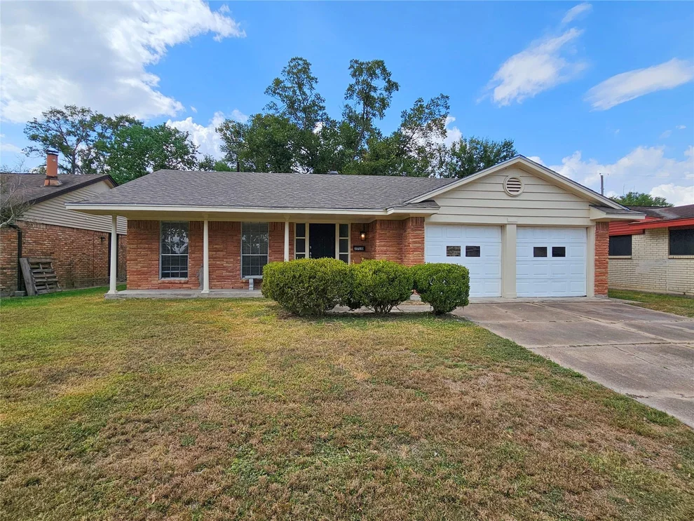 Unit for sale at 2710 Raspberry Lane, Pasadena, TX 77502