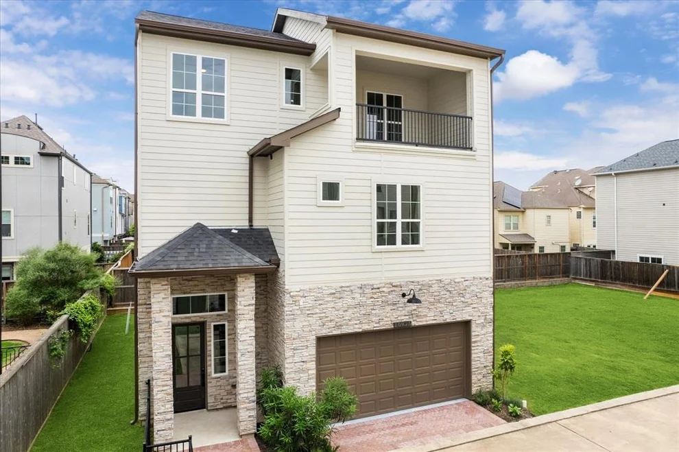 Unit for sale at 10935 Brookeshire Chase Lane, Houston, TX 77043